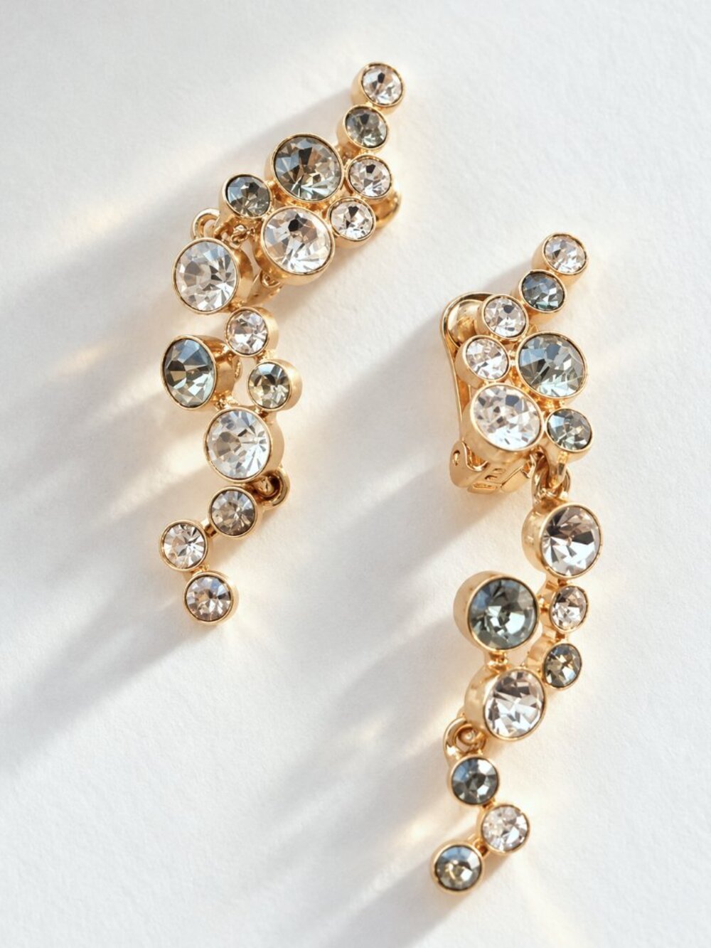 Oscar de la Renta Crystal Cascade Drop Earrings Gold Tone Rhinestone Statement